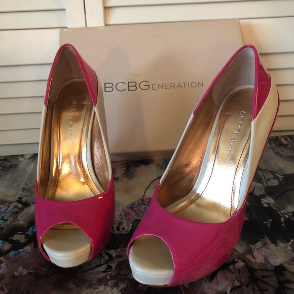 BCBG heels - Picture 3 of 3